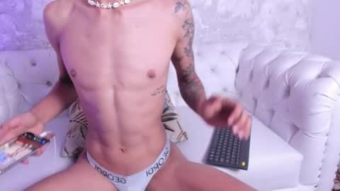 Gio Carangi online show from February 2026 06:22:01 AM