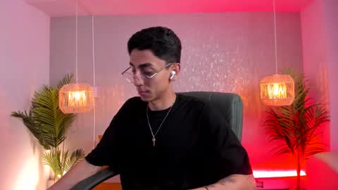 Gio Carangi online show from March 2026 03:21:01 AM