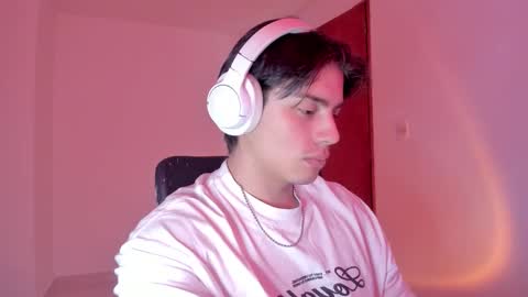 GioRusso online show from November 2025 08:41:02 PM