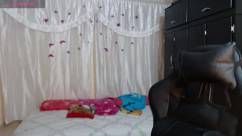 Snapshot of giorgia_xue53 chatting on February 2025 01:43:01 AM Mary online show from February 2025 01:43:01 AM