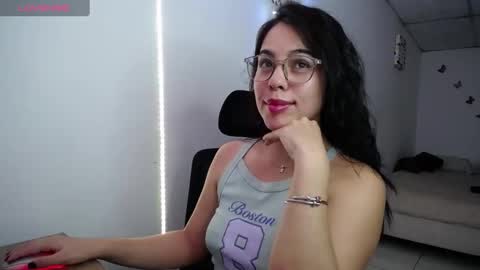 Snapshot of giorivera199 chatting on September 2025 06:35:01 AM GIO RIVERA online show from September 2025 06:35:01 AM