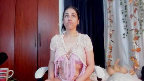 Girasol Walton online show from November 2025 09:42:01 AM