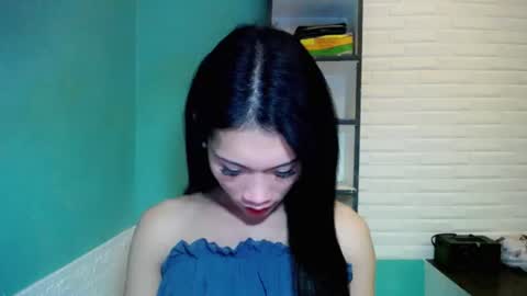Snapshot of girl4uvanessaxxx chatting on July 2026 04:50:01 PM Vanessa online show from July 2026 04:50:01 PM