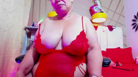 Snapshot of girl_amada chatting on March 2025 03:24:01 AM Girl Amada online show from March 2025 03:24:01 AM