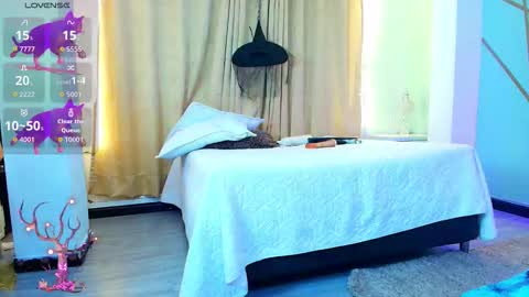 Snapshot of girl_amada chatting on October 2025 09:02:01 PM Girl Amada online show from October 2025 09:02:01 PM