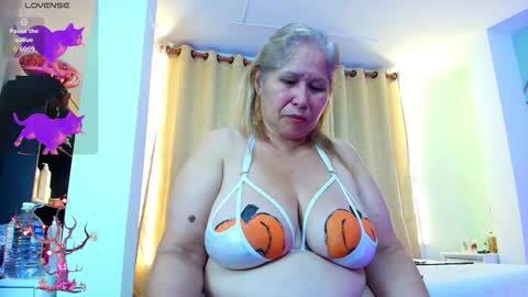 Snapshot of girl_amada chatting on October 2025 11:03:02 PM Girl Amada online show from October 2025 11:03:02 PM