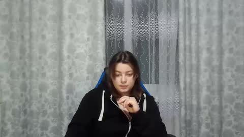 Snapshot of girl_leya chatting on January 2025 09:07:01 PM girl_leya online show from January 2025 09:07:01 PM