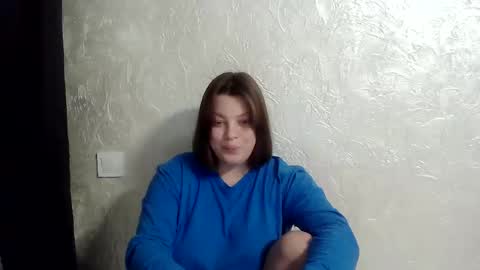 Snapshot of girl_leya chatting on December 2025 09:08:02 PM girl_leya online show from December 2025 09:08:02 PM