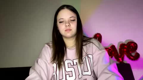 girl_shy07 online show from February 2026 07:41:01 PM