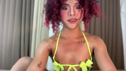 Snapshot of girlcock_dominantfucker chatting on January 2026 12:41:01 PM queen ronna online show from January 2026 12:41:01 PM