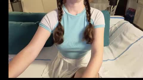 Snapshot of girlfrend10 chatting on November 2025 03:38:02 PM Girlfriend online show from November 2025 03:38:02 PM