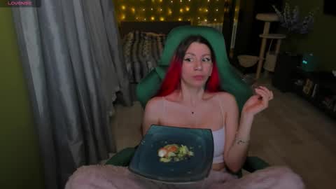 Snapshot of girlfromanothercity chatting on March 2026 05:08:01 PM Meowww online show from March 2026 05:08:01 PM