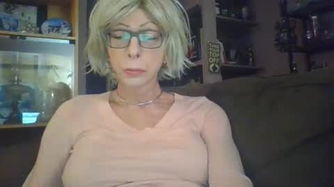 Girlinrock online show from February 2026 01:55:01 AM