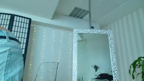 Hanna online show from February 2025 01:28:01 PM