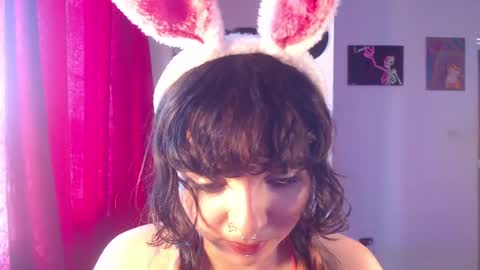 Snapshot of girlredkush chatting on December 2024 04:39:01 PM Ann online show from December 2024 04:39:01 PM