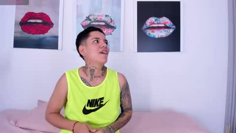 girls_inlove online show from September 2025 11:48:01 AM