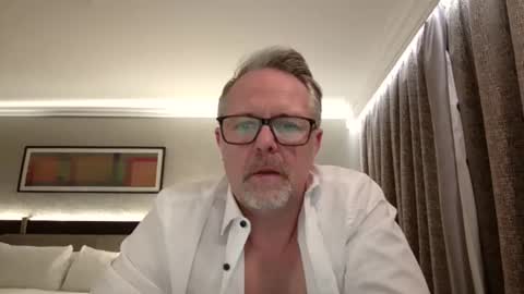 Snapshot of girlsandbikes chatting on October 2025 01:28:01 AM girlsandbikes online show from October 2025 01:28:01 AM