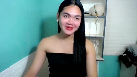 Snapshot of girlsweet_preciousxoxo chatting on February 2026 01:16:01 PM Precious online show from February 2026 01:16:01 PM