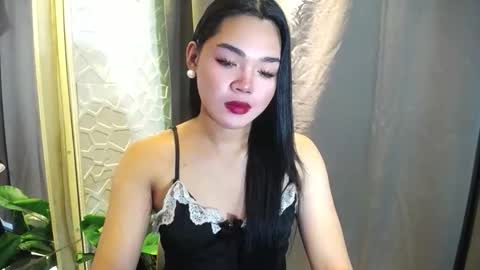 Snapshot of girlsweet_preciousxoxo chatting on February 2026 06:21:01 AM Precious online show from February 2026 06:21:01 AM