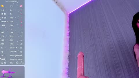 gisellove01 online show from May 2026 04:17:02 AM