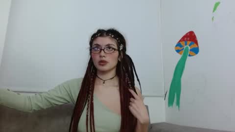 Snapshot of giulietta_mon chatting on June 2026 01:28:01 AM Giulietta online show from June 2026 01:28:01 AM