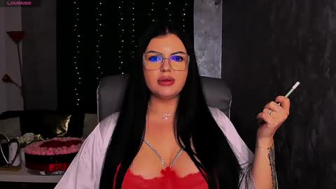 Giulia online show from December 2024 03:15:01 AM