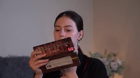 Agness online show from September 2025 11:36:01 AM