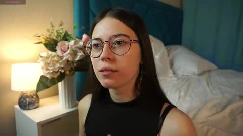 Agness online show from December 2025 02:21:01 PM