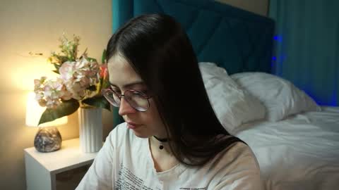 Agness online show from January 2026 02:33:02 PM