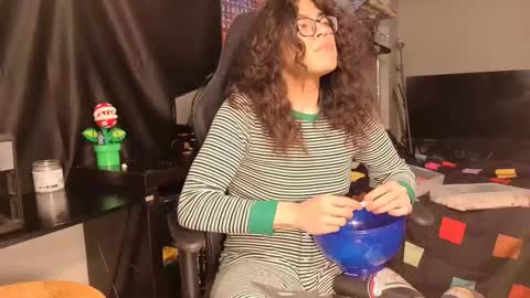 glaceon9 online show from February 2025 03:07:01 AM