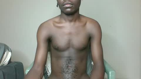 Snapshot of glane_ chatting on January 2025 07:06:01 AM James online show from January 2025 07:06:01 AM