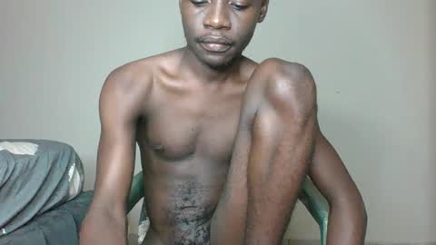 Snapshot of glane_ chatting on February 2025 11:20:01 AM James online show from February 2025 11:20:01 AM