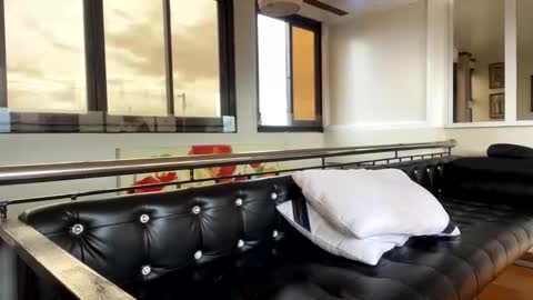 gleiahong online show from November 2025 11:59:02 PM