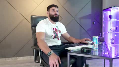 Matthew .. for short call me Matt online show from December 2024 12:40:02 PM