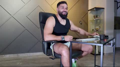 Matthew .. for short call me Matt online show from February 2025 04:41:02 PM