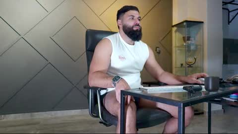 Matthew .. for short call me Matt online show from February 2025 05:20:02 AM