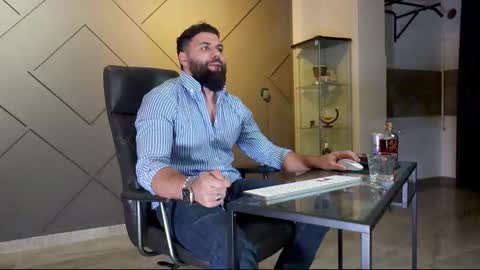 Matthew .. for short call me Matt online show from February 2025 11:35:01 PM