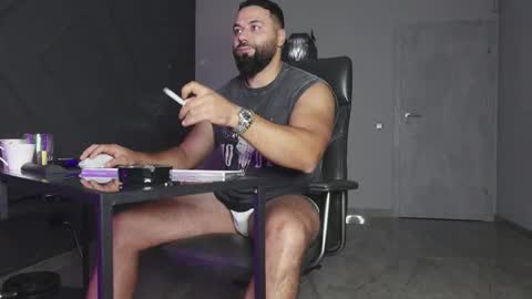 Matthew .. for short call me Matt online show from October 2025 10:17:01 PM