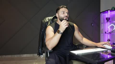 Matthew .. for short call me Matt online show from May 2026 09:00:02 PM