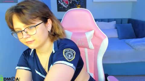 glimmer_goddesss online show from September 2025 08:14:02 AM