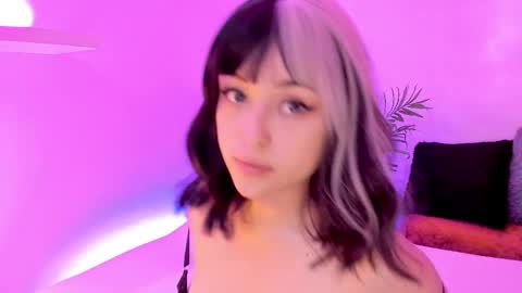 Mimi online show from January 2026 06:46:02 PM