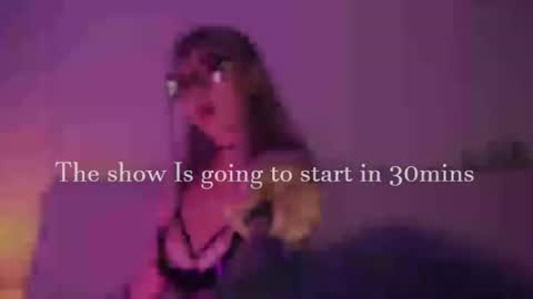 Mimi online show from June 2026 07:26:01 PM