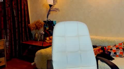 Gloria Wood online show from November 2025 04:35:01 PM