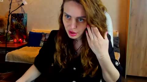 Gloria Wood online show from May 2026 05:22:02 PM