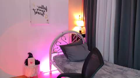 shy online show from November 2025 03:02:01 PM