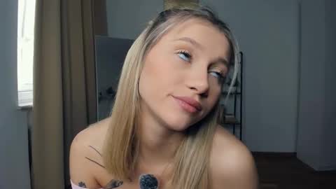 Cherry online show from October 2025 07:20:02 AM