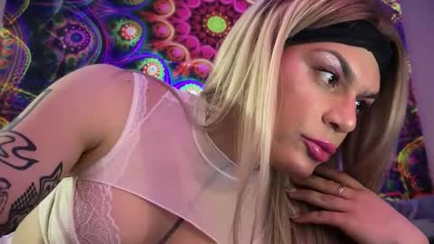 Glow Goddess online show from January 2026 07:45:01 AM