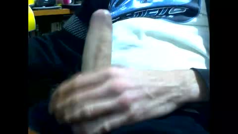Snapshot of gmjavenger chatting on May 2026 09:37:01 AM PencilDick online show from May 2026 09:37:01 AM