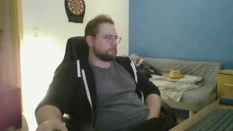 gnik_labinnah online show from April 2026 10:57:02 PM