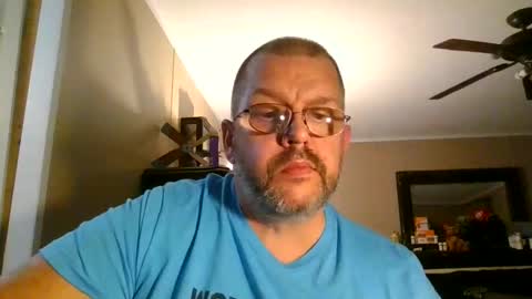 Snapshot of gobey33 chatting on September 2025 12:10:02 AM IDKIDCIDGAF online show from September 2025 12:10:02 AM